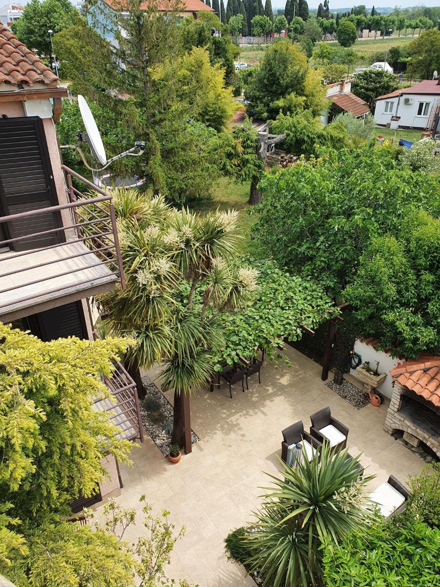 Apartments Eva อูมัค ภายนอก รูปภาพ